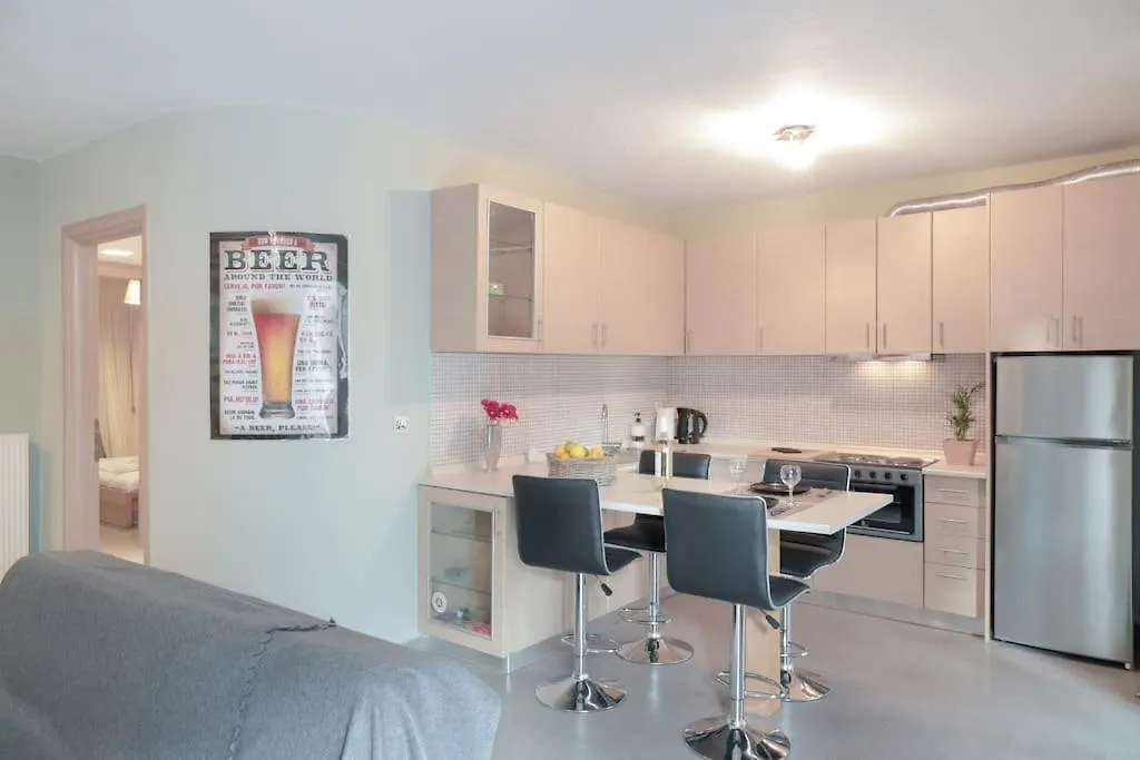 테살로니키 5 Min From Papageorgiou Free Indoor Parking 아파트